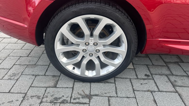 Land Rover Range Rover Sport 3.0 D300 Autobiography Dynamic 5dr Auto Diesel Estate